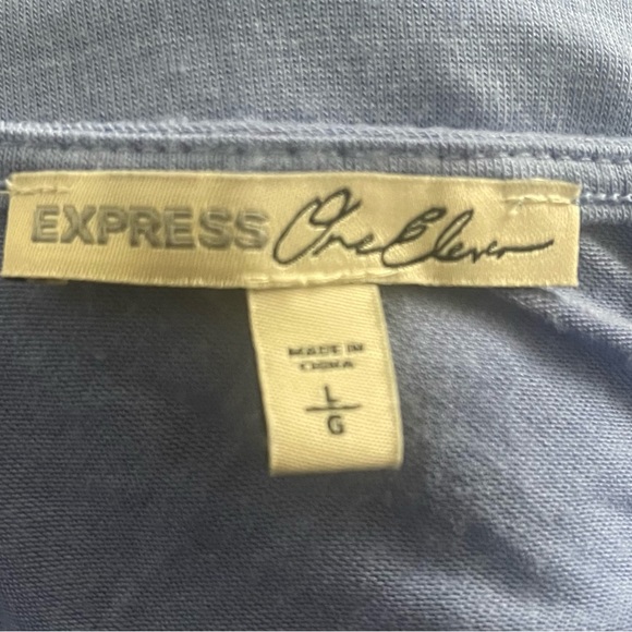 Set of 2, Women’s spaghetti strap tank tops. Size large - Picture 8 of 8